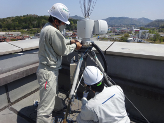 “電気工事士として働く。”